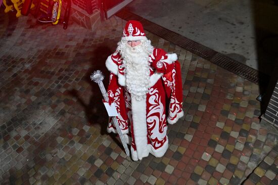 Дед Мороз поздравил детей с Новым годом в Пятигорске