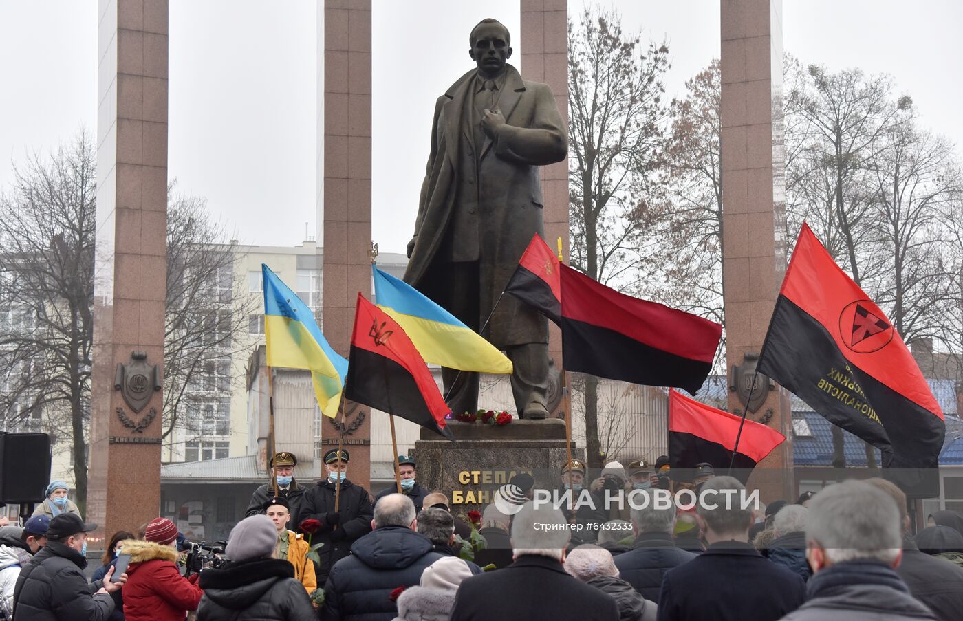 Марши националистов на Украине