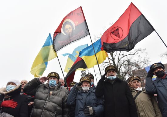 Марши националистов на Украине