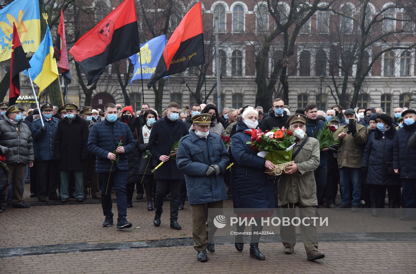 Марши националистов на Украине