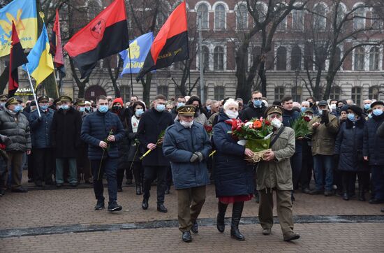 Марши националистов на Украине