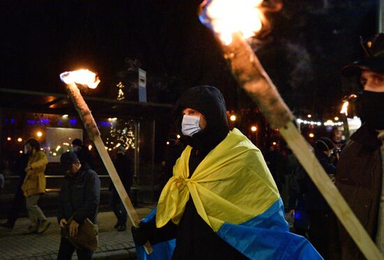 Марши националистов на Украине