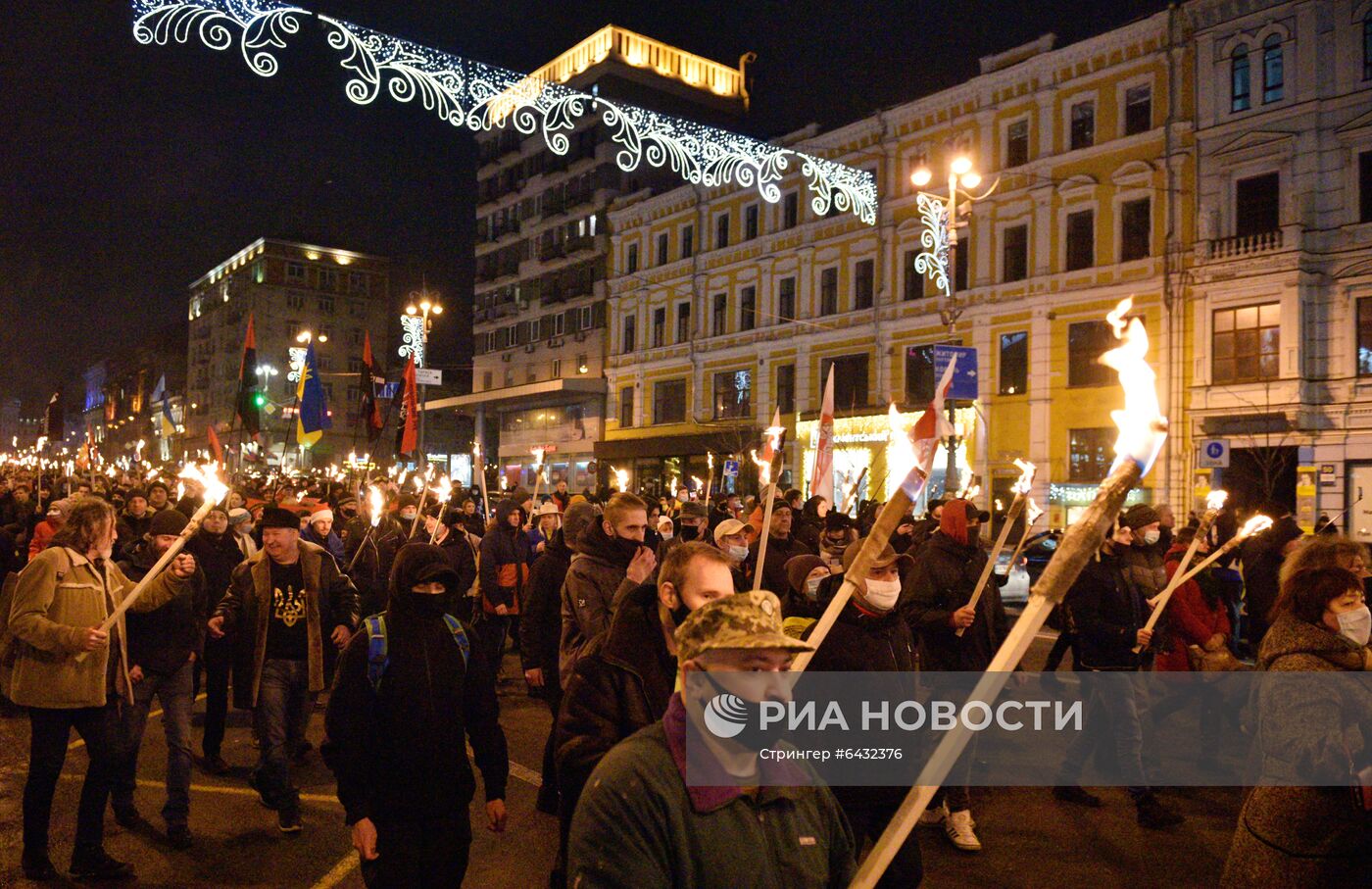 Марши националистов на Украине