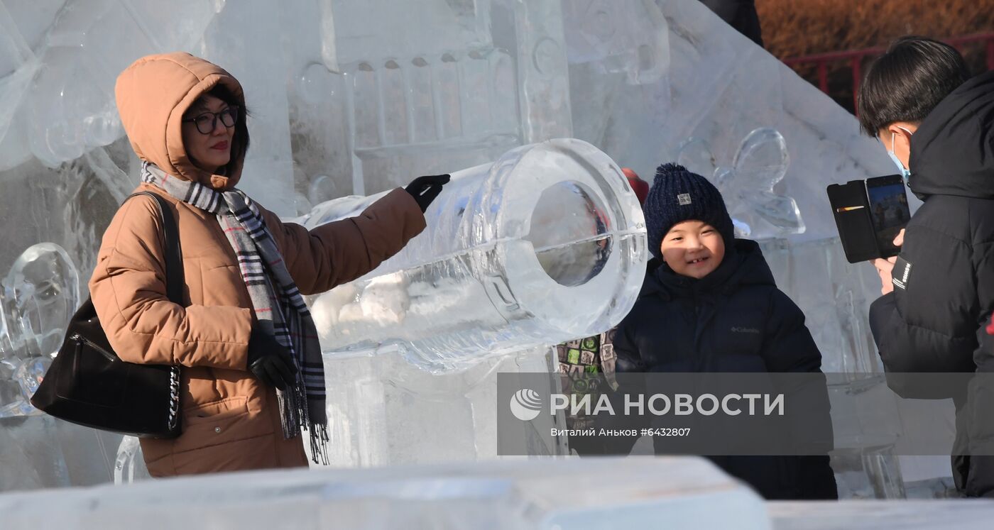 Новогодние гуляния в центре Уссурийска