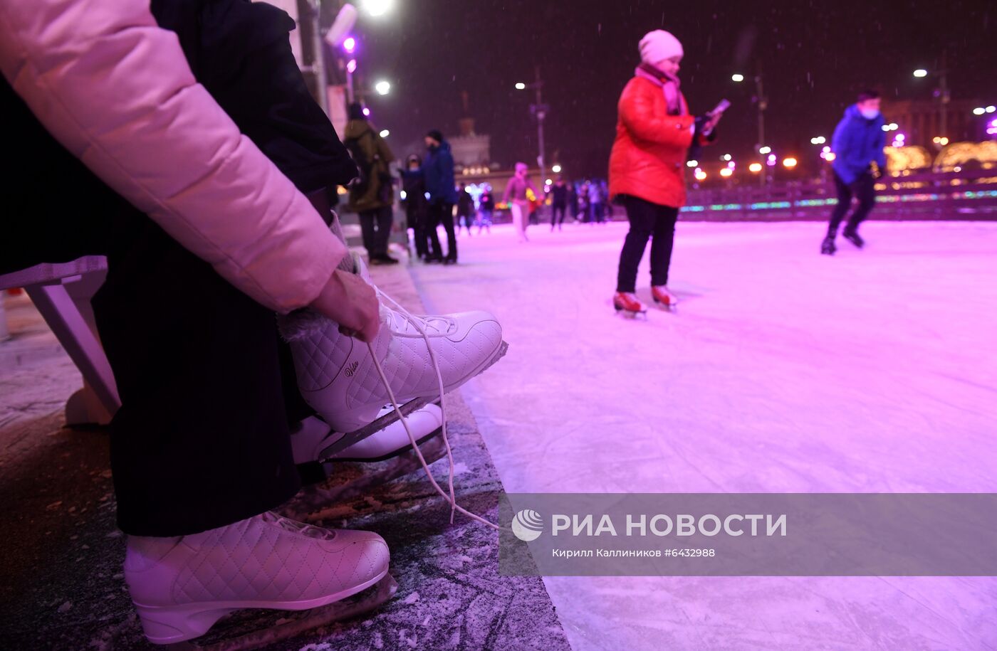 Катание на коньках в Москве в новогодние праздники