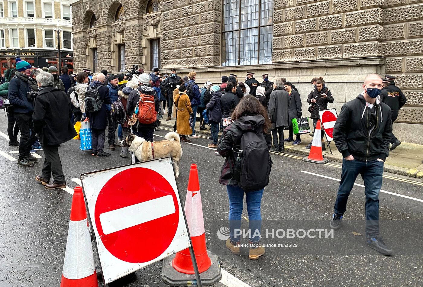 Суд в Лондоне отказался экстрадировать Ассанжа в США