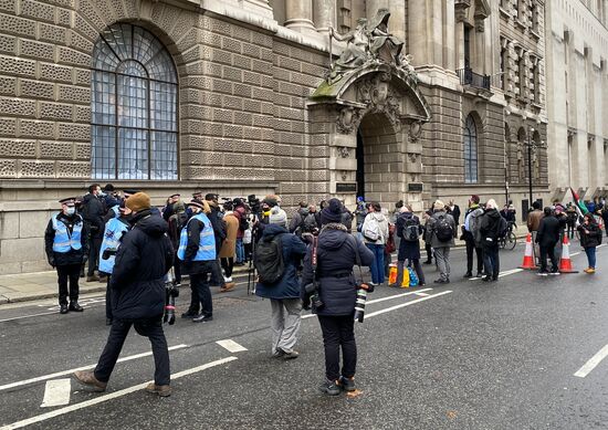 Суд в Лондоне отказался экстрадировать Ассанжа в США