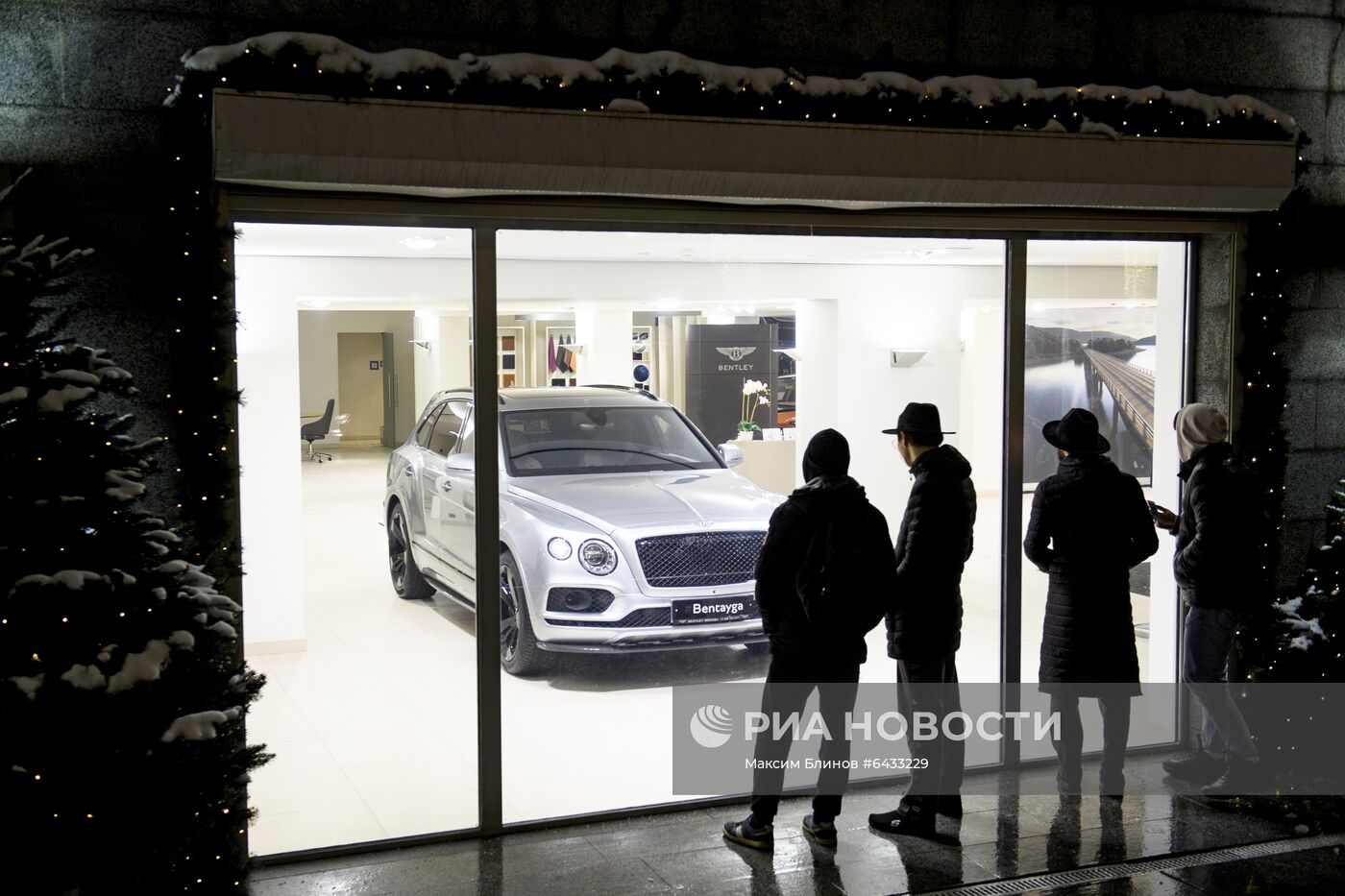 Автосалон