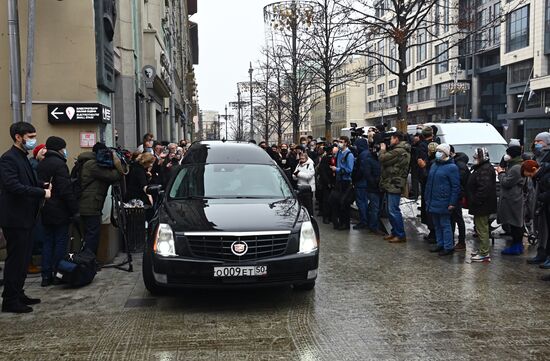 Прощание с народным артистом России В. Кореневым