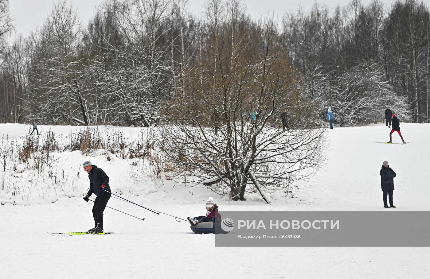 Катание на лыжах в Москве