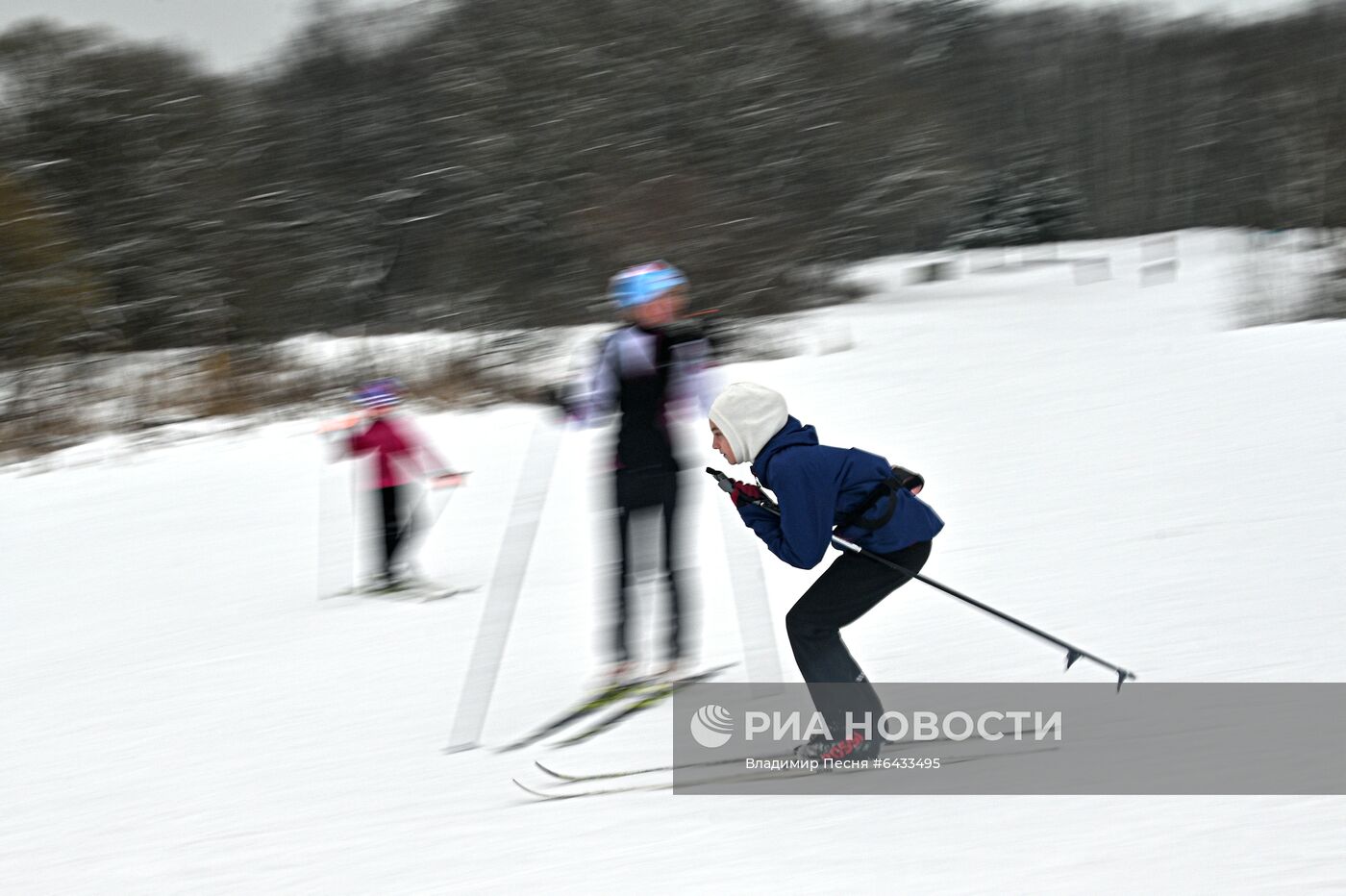 Катание на лыжах в Москве