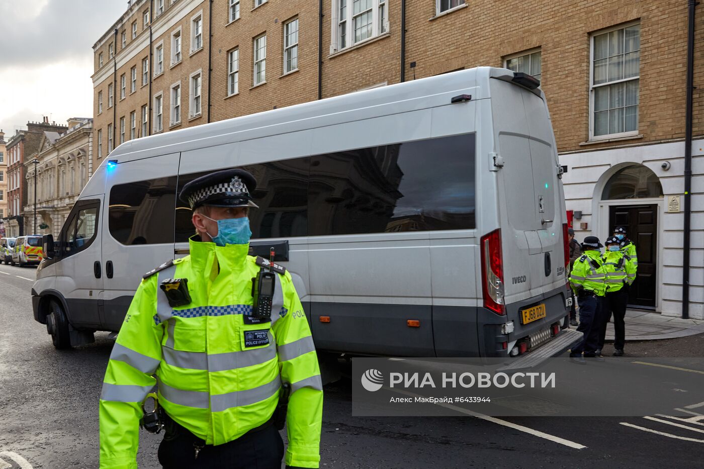 Суд в Лондоне отказался освободить Ассанжа под залог