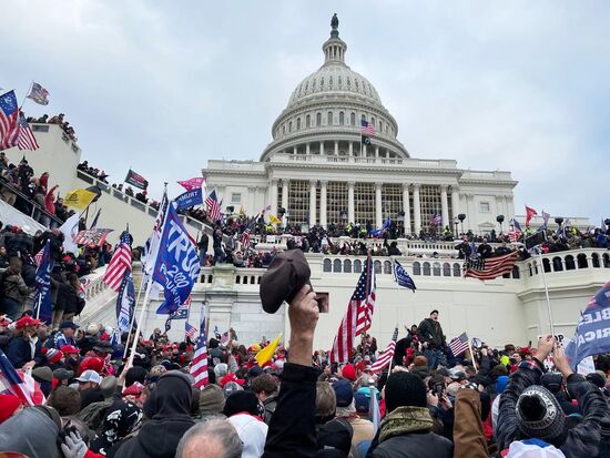 Акция протеста сторонников Д. Трампа в Вашингтоне