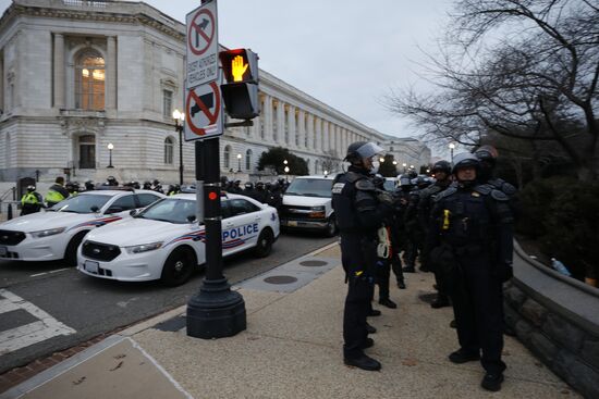 Акция протеста сторонников Д. Трампа в Вашингтоне
