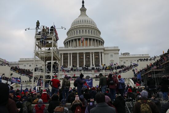 Акция протеста сторонников Д. Трампа в Вашингтоне