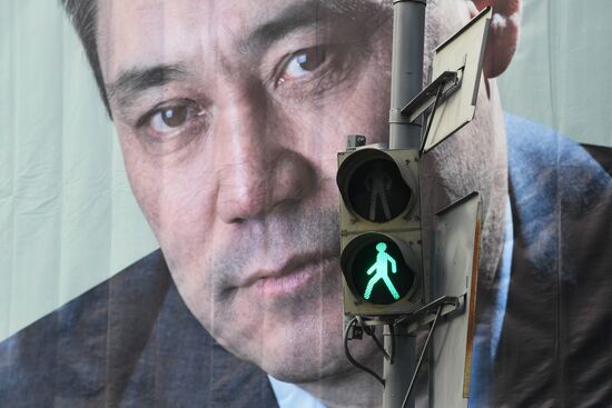 Предвыборная агитация в Бишкеке