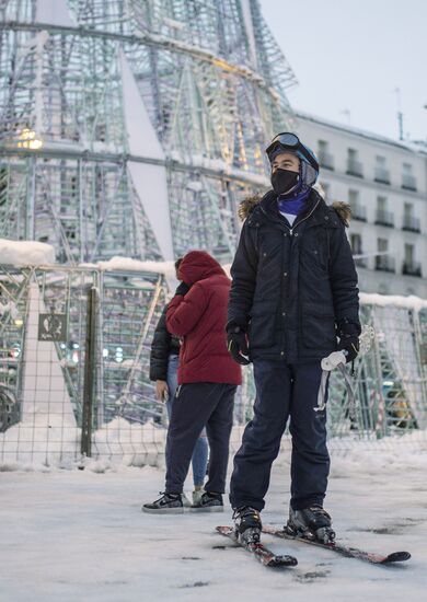 Последствия снежной бури в Мадриде