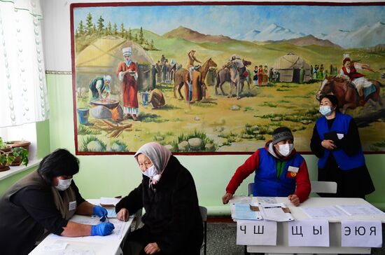 Досрочные выборы президента Киргизии