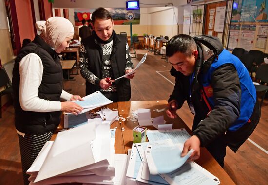 Досрочные выборы президента Киргизии