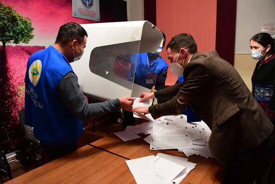 Досрочные выборы президента Киргизии