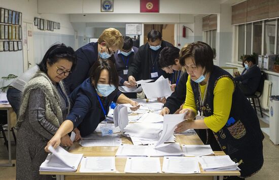 Досрочные выборы президента Киргизии