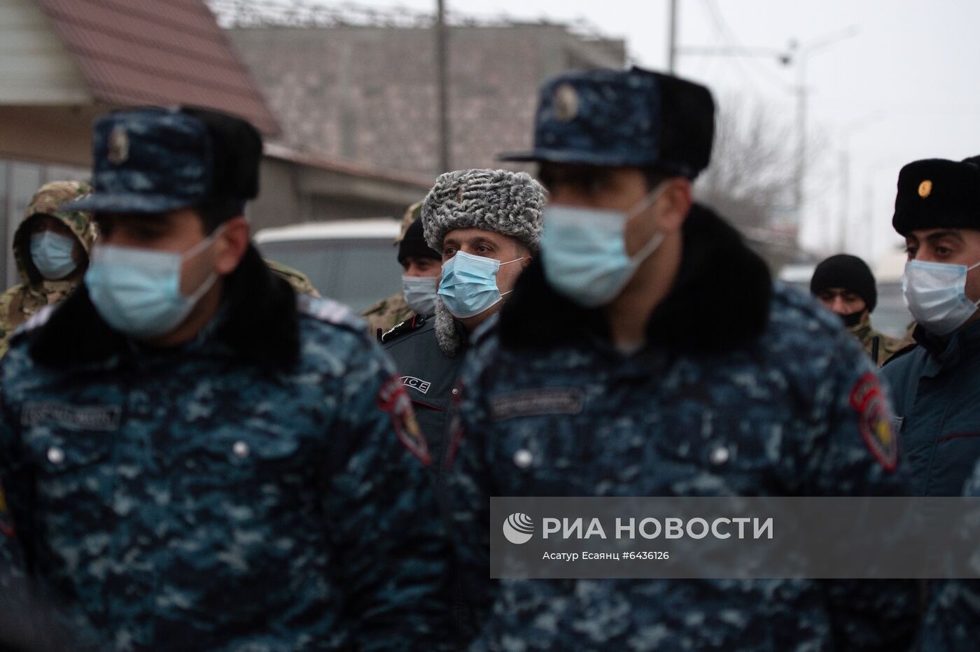 Противники Пашиняна попытались сорвать его визит в Москву