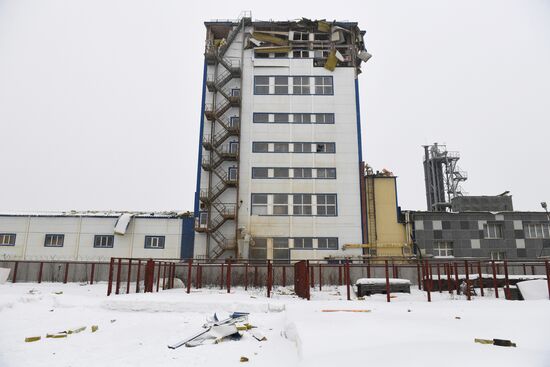 Производственное здание частично обрушилось в Новосибирске
