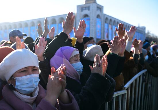 Митинг сторонников С. Жапарова в Бишкеке