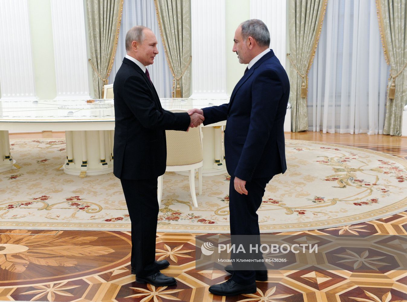 Трёхсторонняя встреча президентов России, Азербайджана и Армении