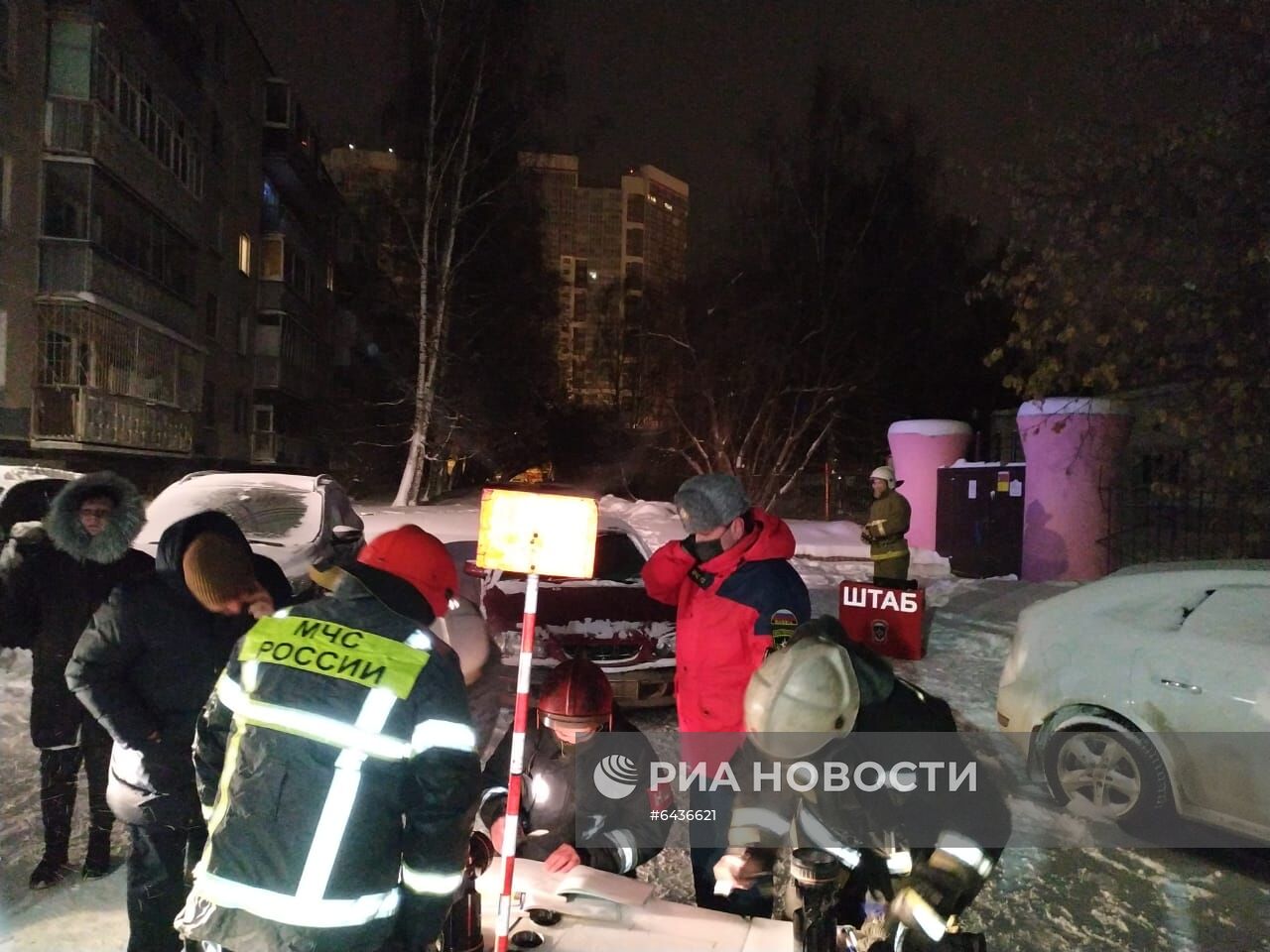 Последствия пожара в жилом доме в Екатеринбурге