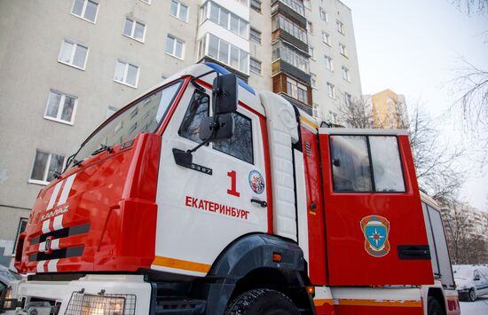 Последствия пожара в жилом доме в Екатеринбурге