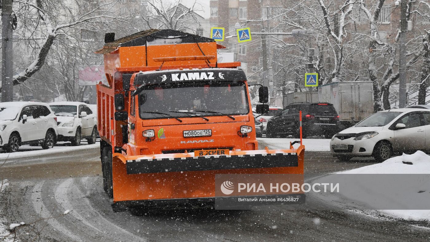 Снегопад во Владивостоке