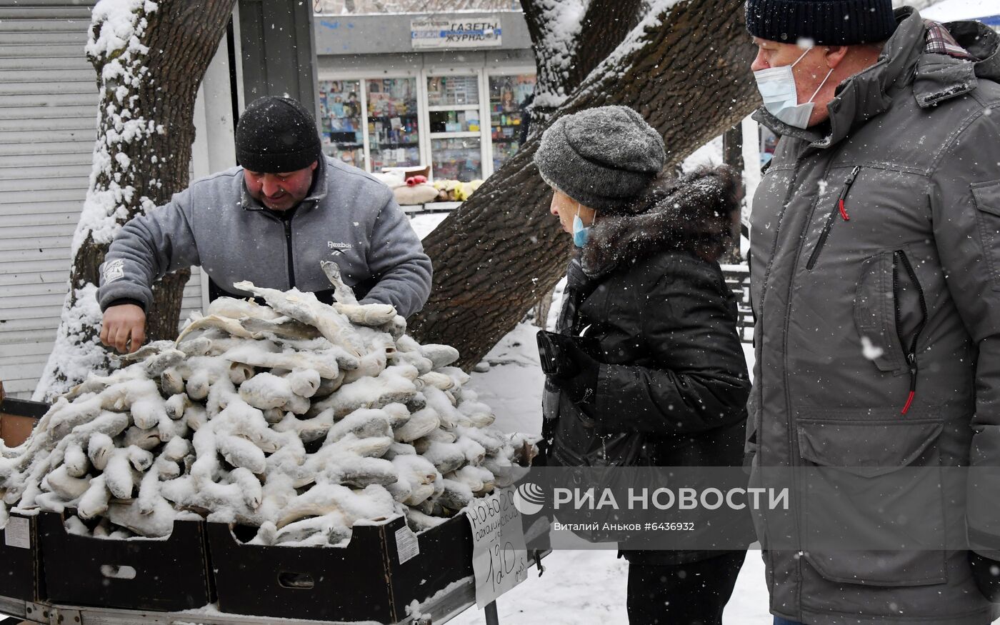 Снегопад во Владивостоке