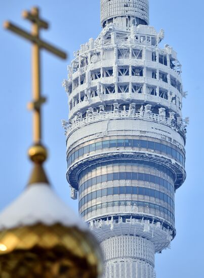 Останкинская телебашня в Москве
