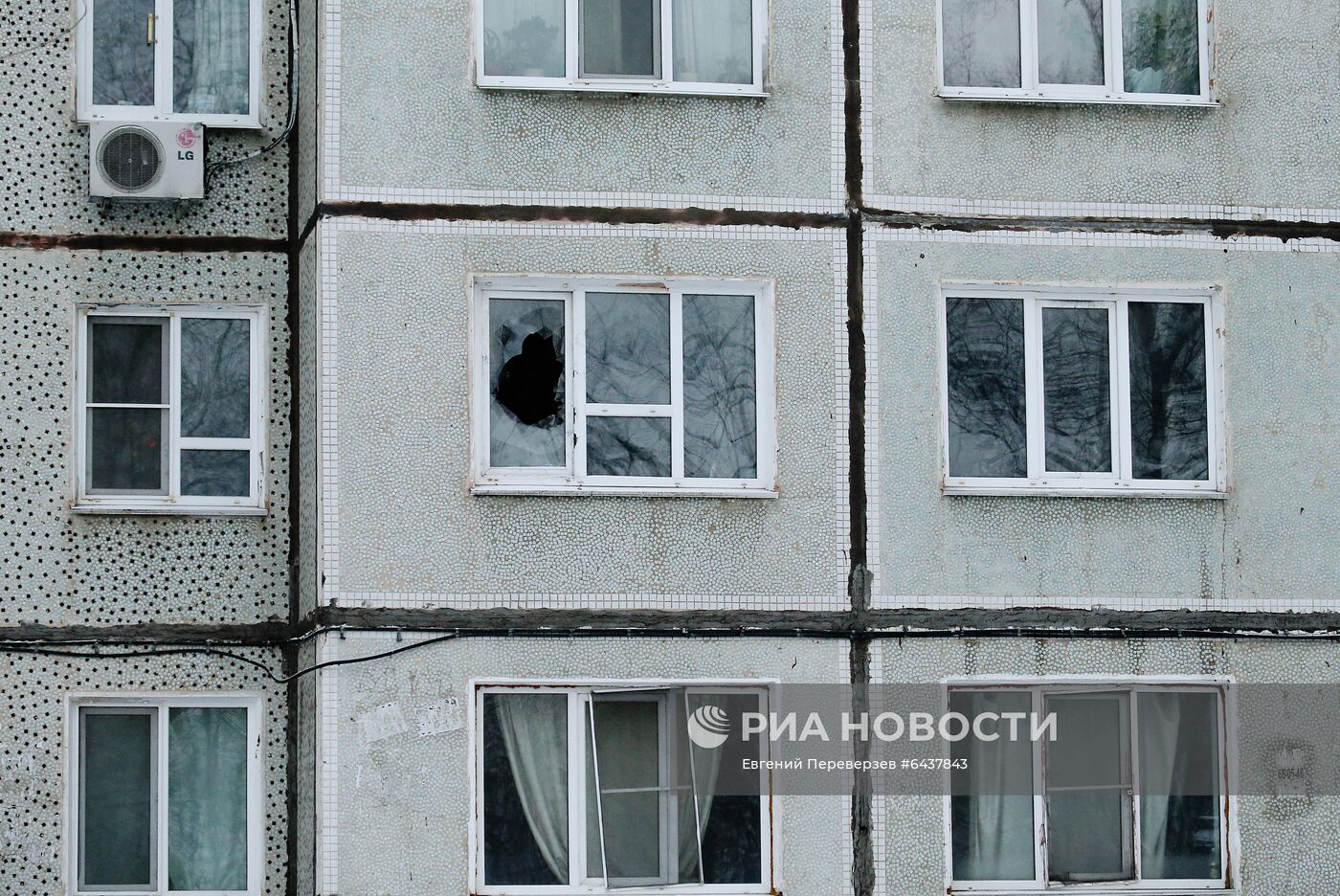 Пять человек погибли при пожаре в жилом доме в Хабаровске