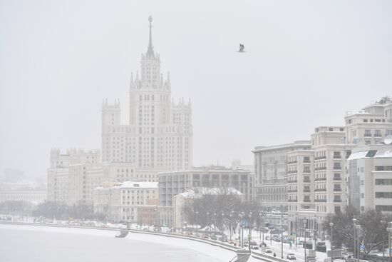 Снегопад в Москве