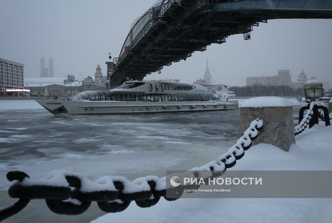 Снегопад в Москве