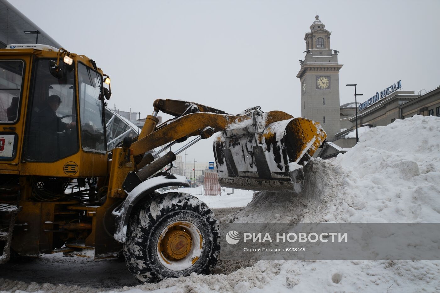 Снегопад в Москве