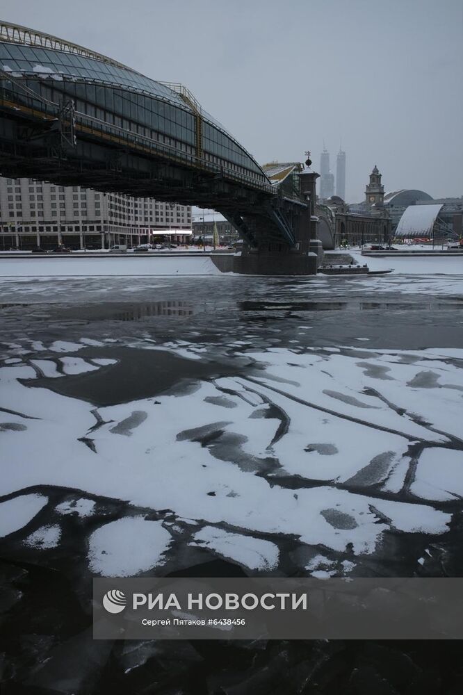 Снегопад в Москве