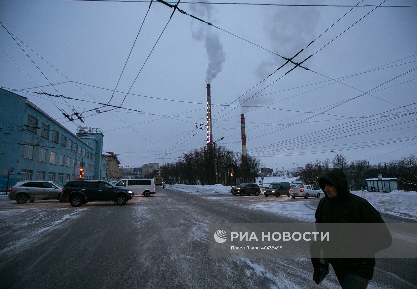 Термометр на трубе Мурманской ТЭЦ