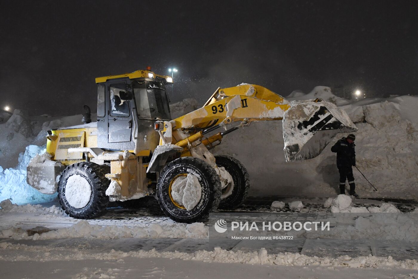 Уборка снега в Казани