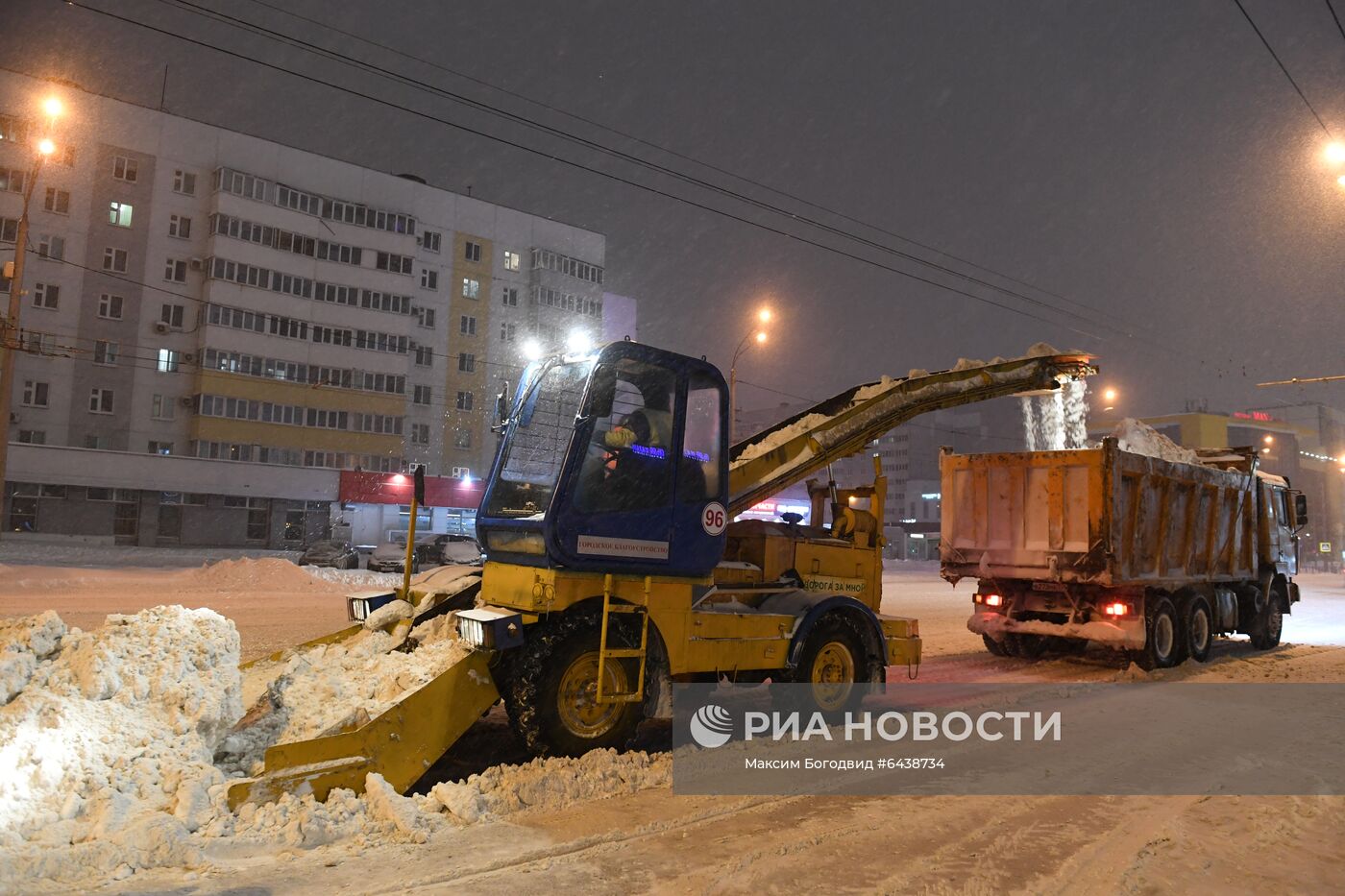 Уборка снега в Казани