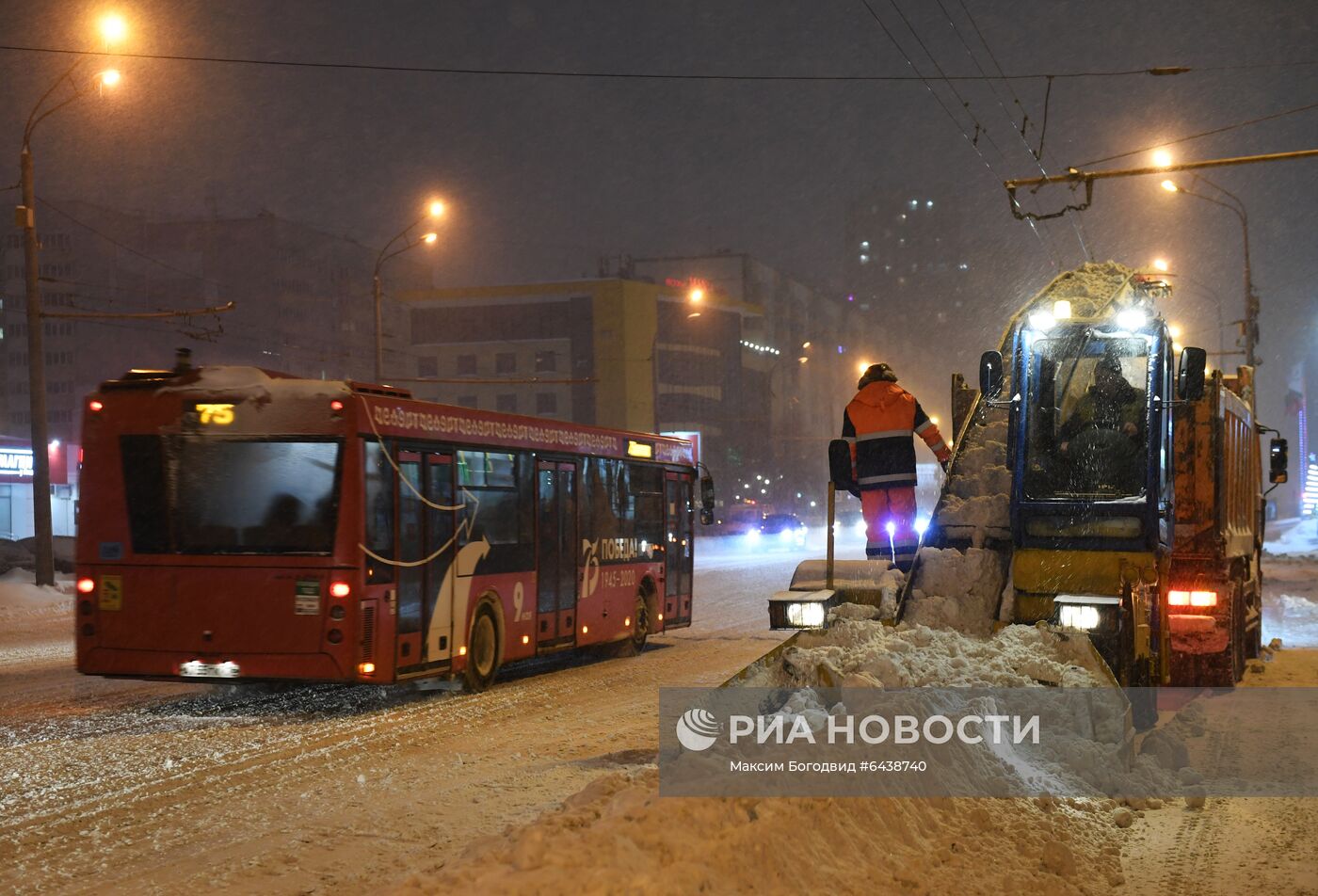 Уборка снега в Казани