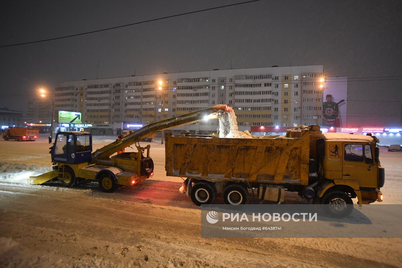 Уборка снега в Казани