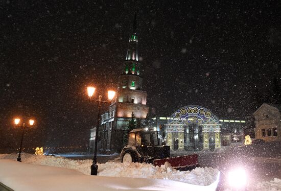 Уборка снега в Казани