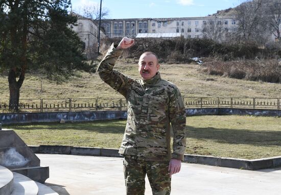 Президент Азербайджана И. Алиев посетил г. Шуша