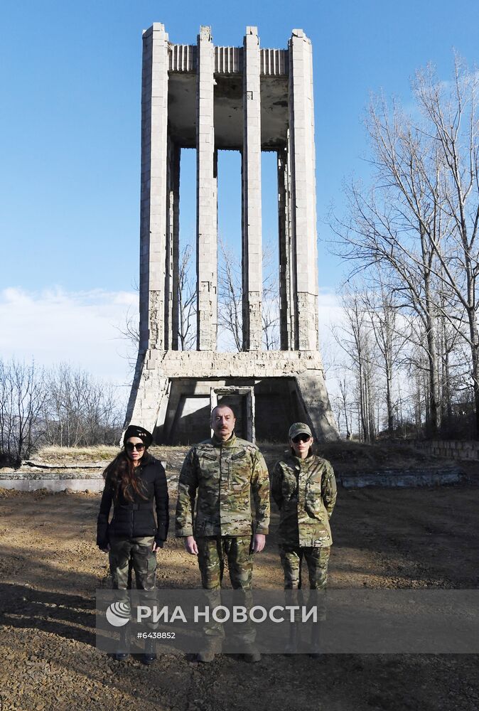 Президент Азербайджана И. Алиев посетил г. Шуша