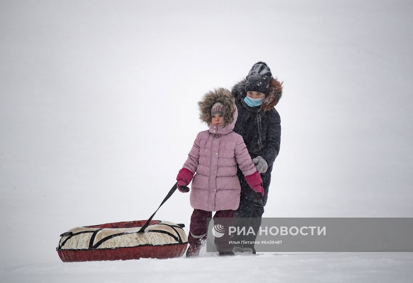 Отдых горожан в парке "Ходынское поле"