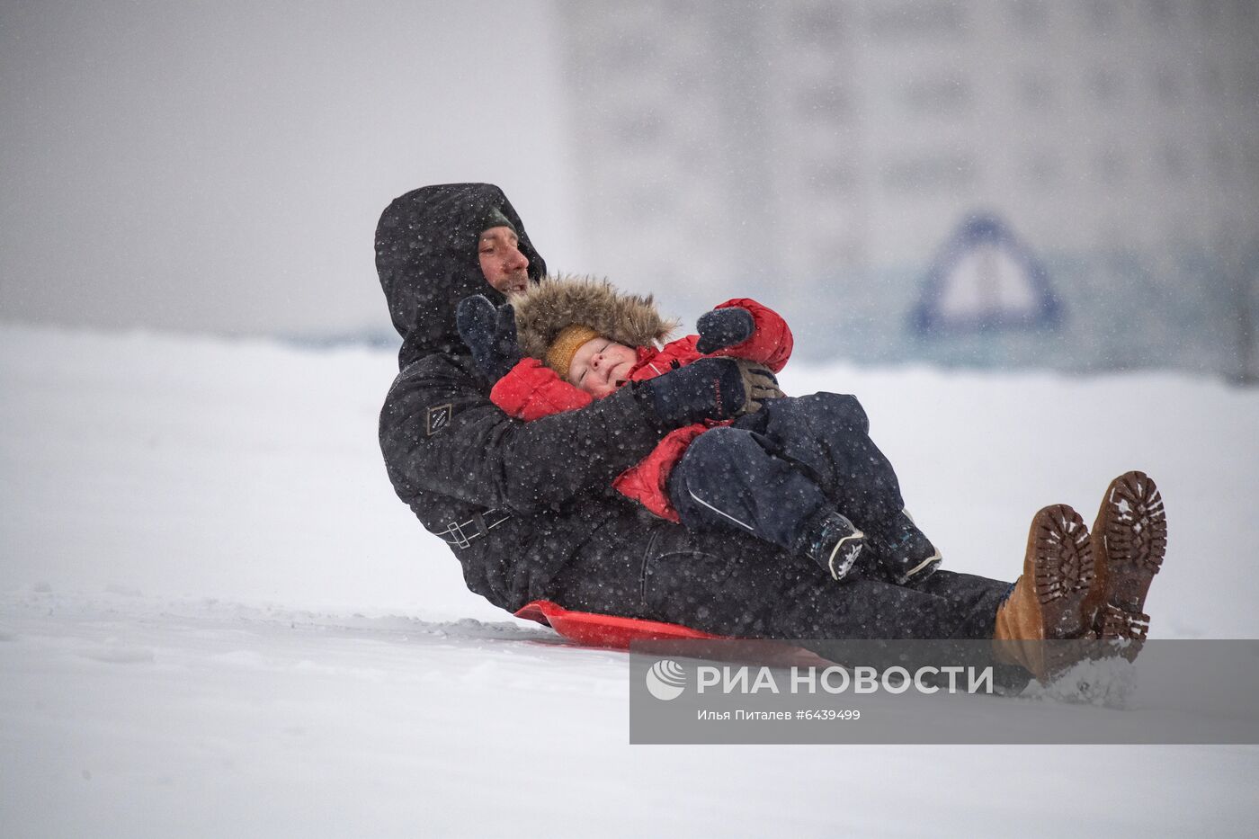 Отдых горожан в парке "Ходынское поле"