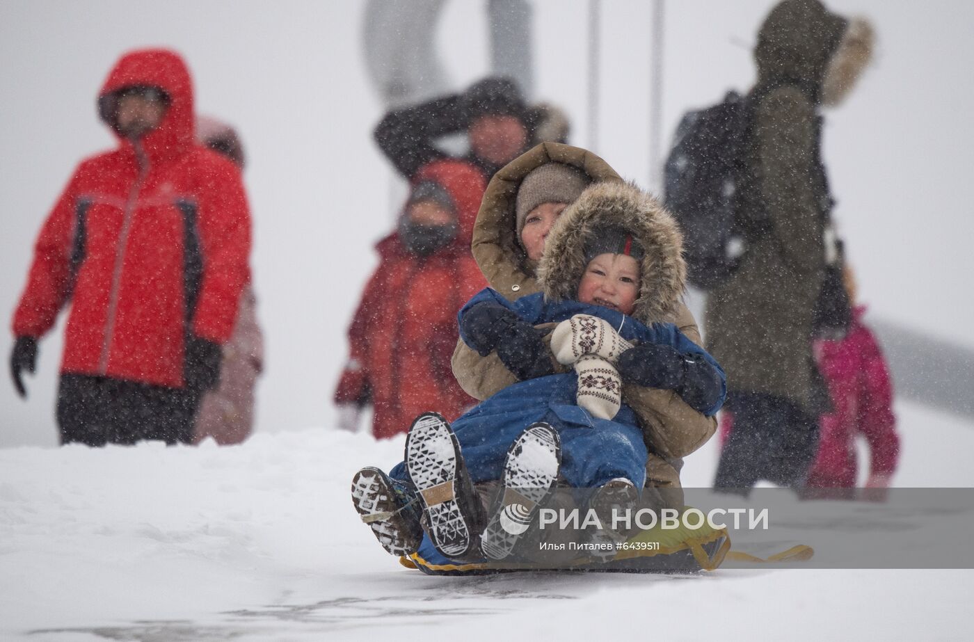 Отдых горожан в парке "Ходынское поле"